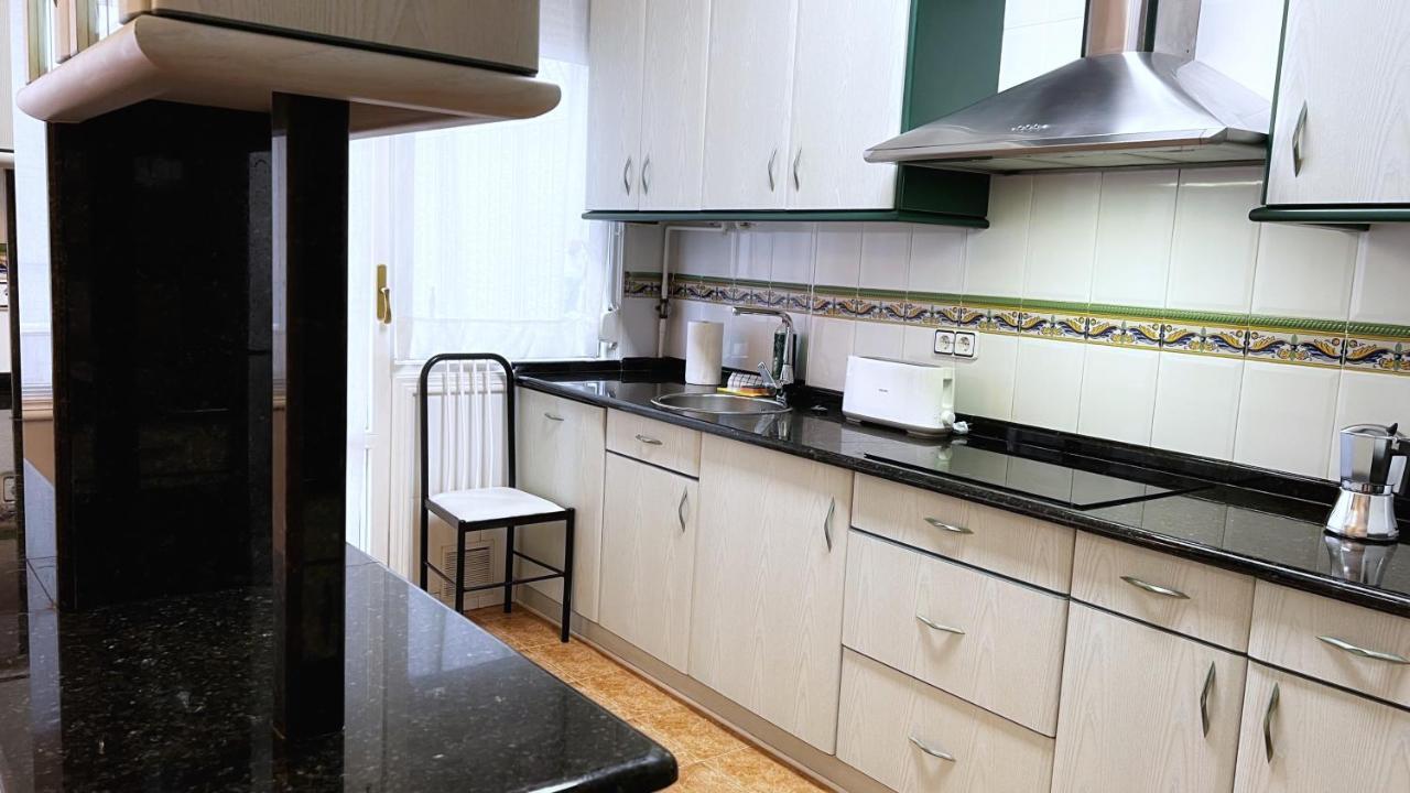 Amplio Y Acogedor Cerca Del Guggenheim Apartment บิลเบา ภายนอก รูปภาพ